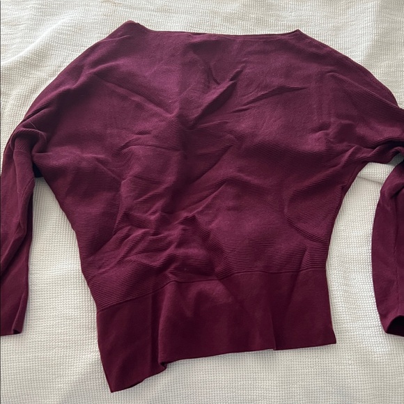 Banana Republic Deep Red Knit Top -size Large - Picture 4 of 4